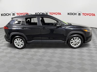2024 Toyota Corolla Cross LE