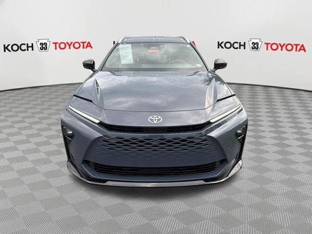 2025 Toyota Crown Signia XLE