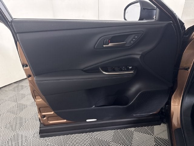2025 Toyota Crown Signia Limited