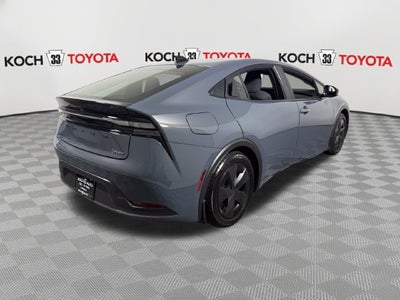 2026 Toyota Prius Plug-In Hybrid SE