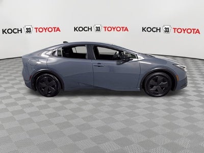 2026 Toyota Prius Plug-In Hybrid SE