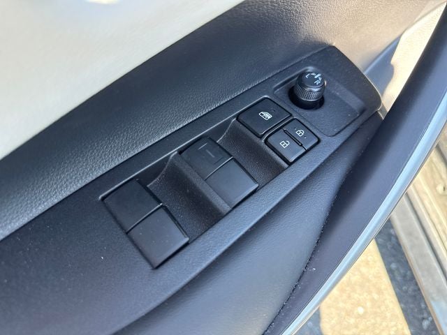 2025 Toyota Corolla Hybrid SE