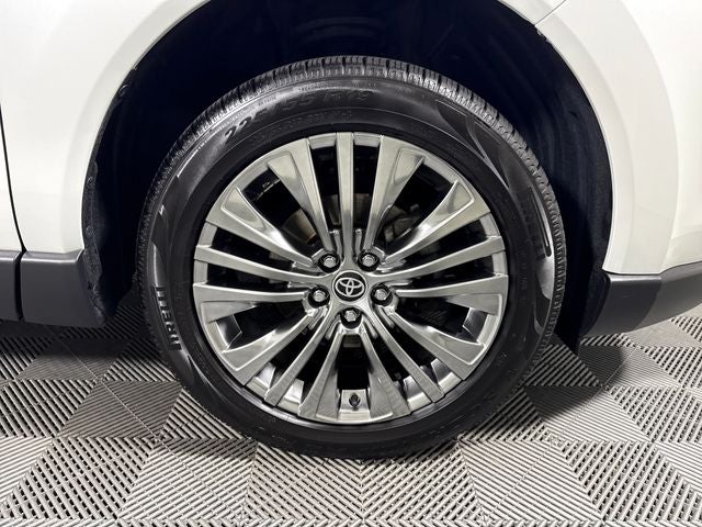 2024 Toyota Venza XLE