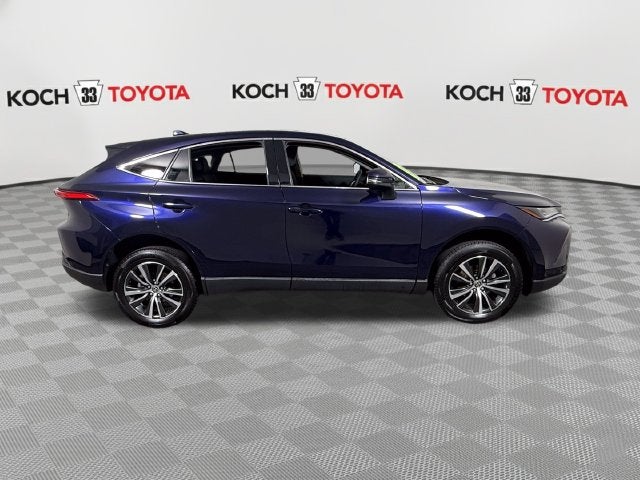 2022 Toyota Venza LE