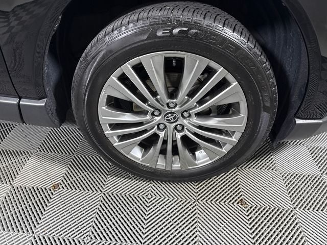 2023 Toyota Venza XLE