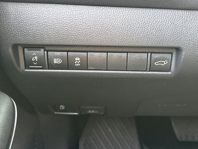 2024 Toyota Venza LE