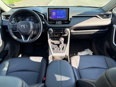 2025 Toyota RAV4 Hybrid XLE Premium