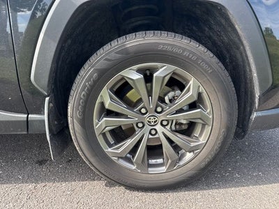 2023 Toyota RAV4 Hybrid XLE Premium