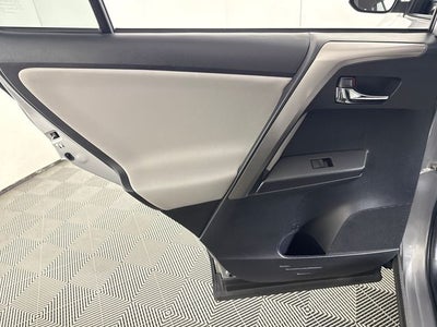 2018 Toyota RAV4 Hybrid XLE