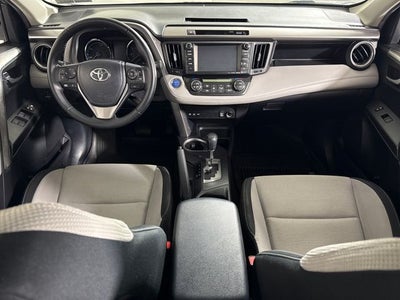 2018 Toyota RAV4 Hybrid XLE