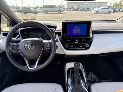 2025 Toyota Corolla Hatchback SE