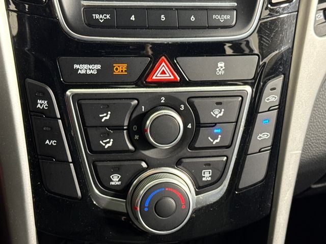 2017 Hyundai Elantra GT Base