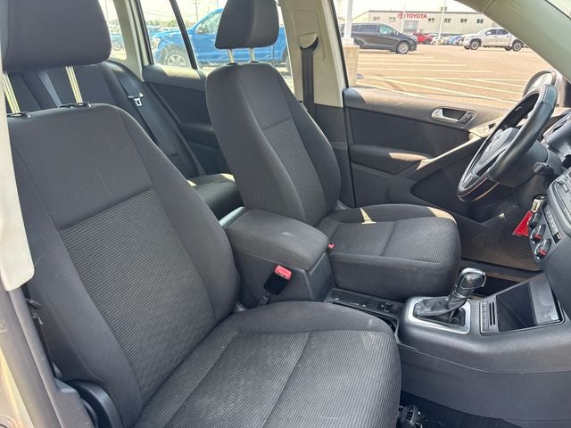 2013 Volkswagen Tiguan S 4Motion
