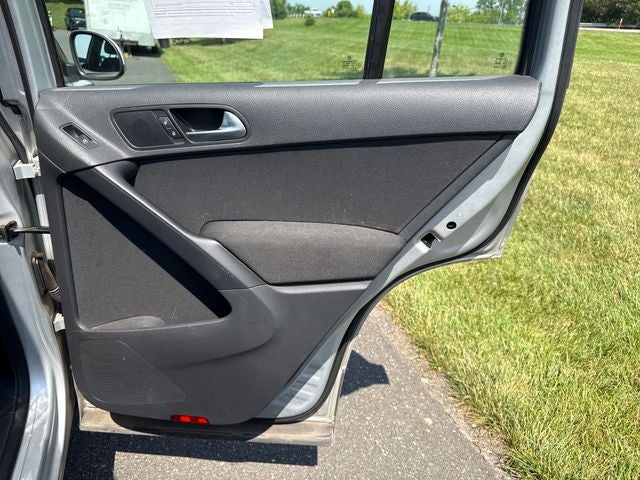 2013 Volkswagen Tiguan S 4Motion
