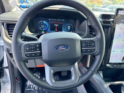 2025 Ford F-150 Lightning Flash