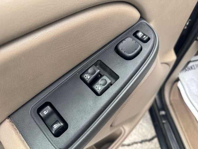 2004 Chevrolet Silverado 1500 LS