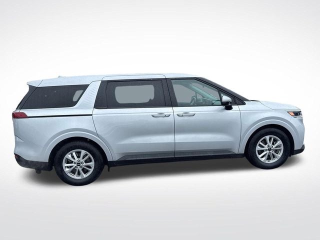 2022 Kia Carnival LXS