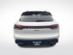 2022 Porsche Macan Base