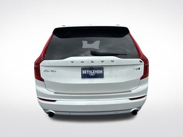 2018 Volvo XC90 T5 Momentum