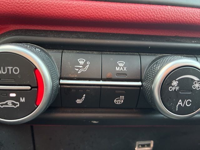 2019 Alfa Romeo Giulia Base