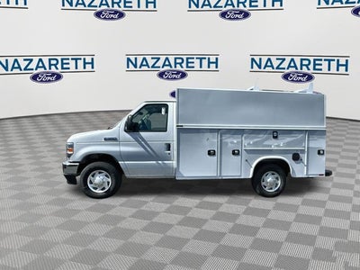 2025 Ford E-350SD Base Cutaway