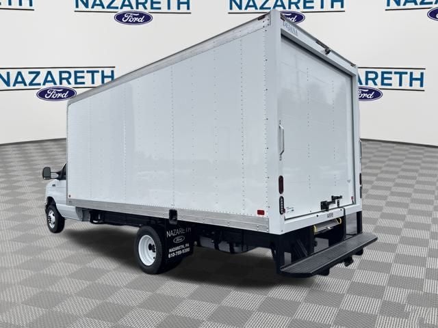 2026 Ford E-450SD Base DRW