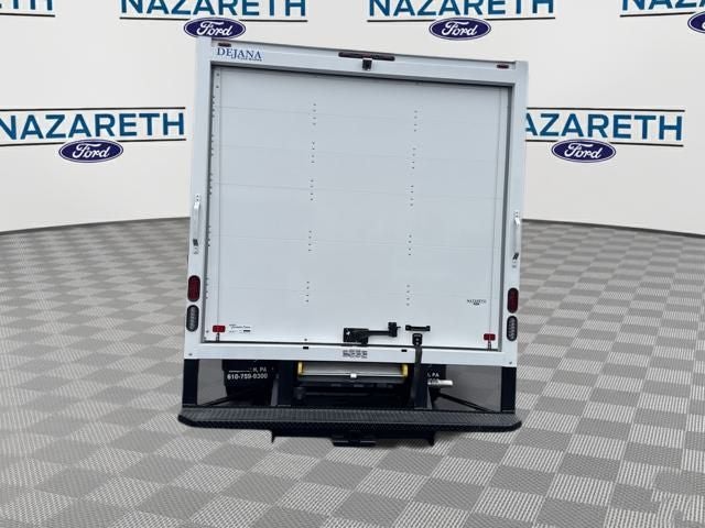 2026 Ford E-450SD Base DRW