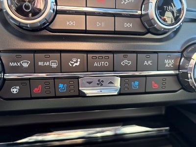 2027 Ford F-250SD Lariat