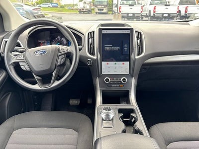 2022 Ford Edge SE