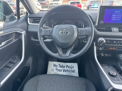 2025 Toyota RAV4 Hybrid XLE