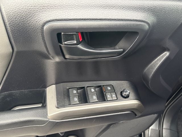 2020 Toyota Tacoma SR5 V6