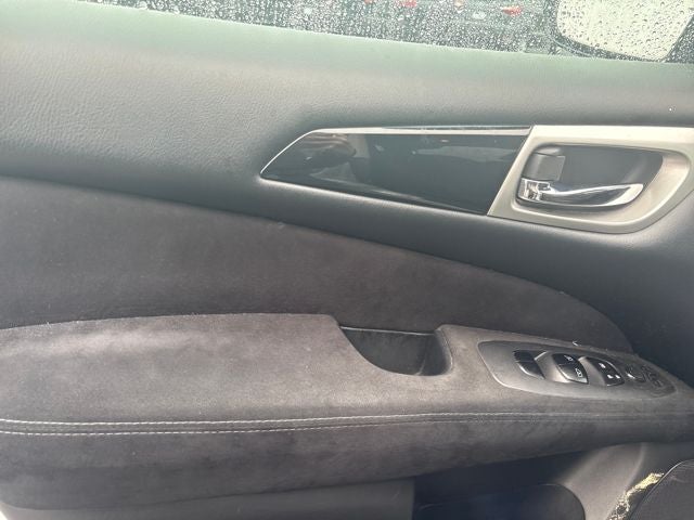 2014 Nissan Pathfinder SV