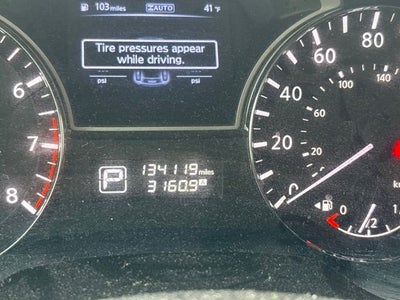 2014 Nissan Pathfinder SV