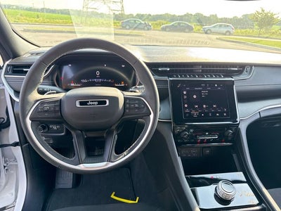 2024 Jeep Grand Cherokee Laredo