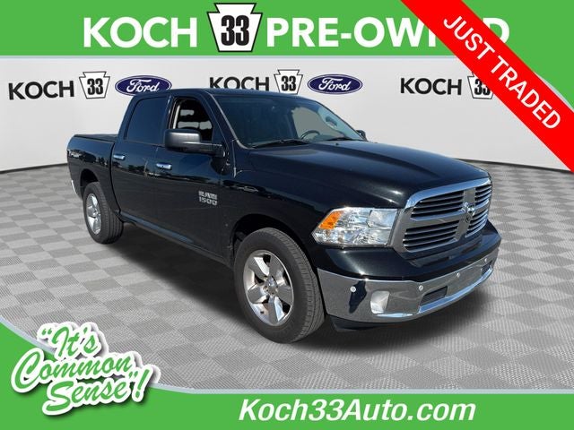 2016 RAM 1500 Big Horn 4x4 Crew Cab 5'7's photo