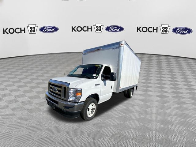 2025 Ford E-350SD Base Cutaway