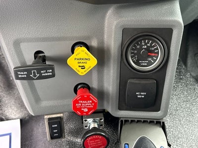 2027 Ford F-750SD Base