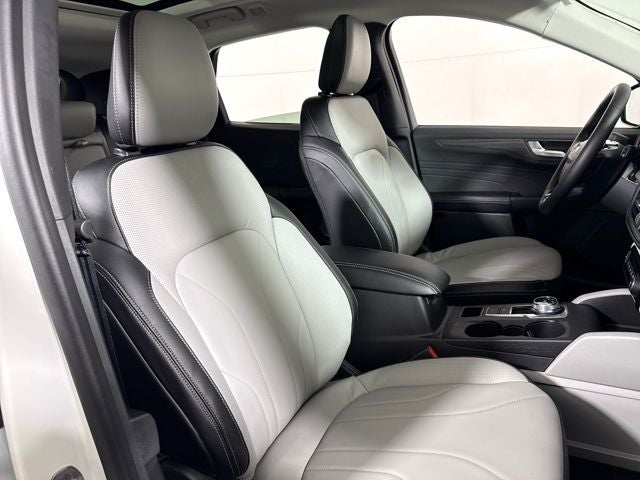 2026 Ford Escape Platinum