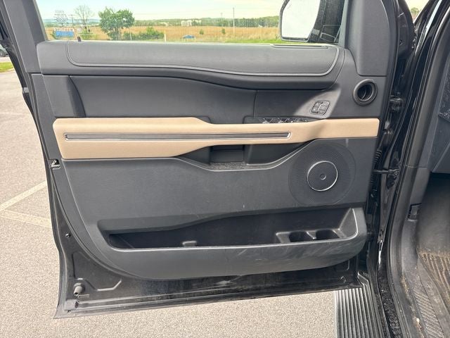 2022 Ford Expedition Max XLT