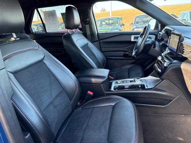 2022 Ford Explorer ST-Line