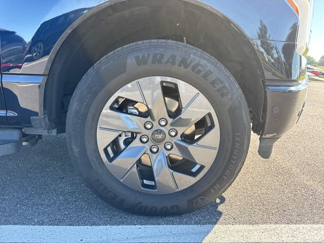 2023 Ford F-150 Lightning Lariat