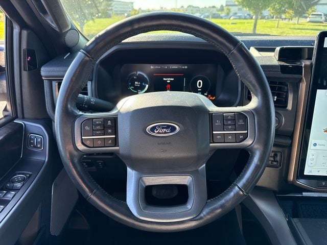 2023 Ford F-150 Lightning Lariat