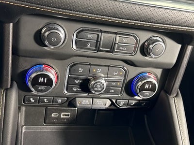 2021 GMC Yukon XL AT4