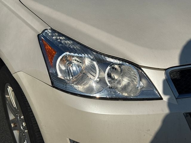 2011 Chevrolet Traverse LT 1LT