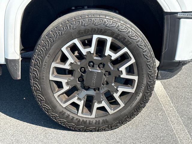 2025 GMC Sierra 2500HD Denali