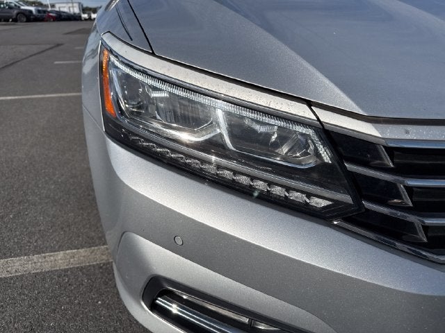 2017 Volkswagen Passat 1.8T SE w/Technology