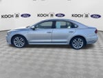 2017 Volkswagen Passat 1.8T SE w/Technology