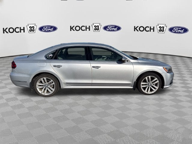 2017 Volkswagen Passat 1.8T SE w/Technology
