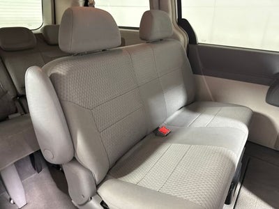 2008 Chrysler Town & Country LX