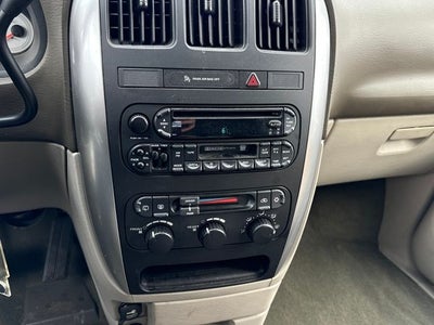 2005 Chrysler Town & Country Touring